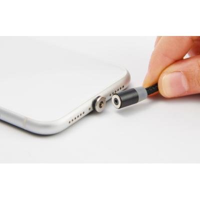 ３ｉｎ１　マグネット式マルチ充電ケーブル