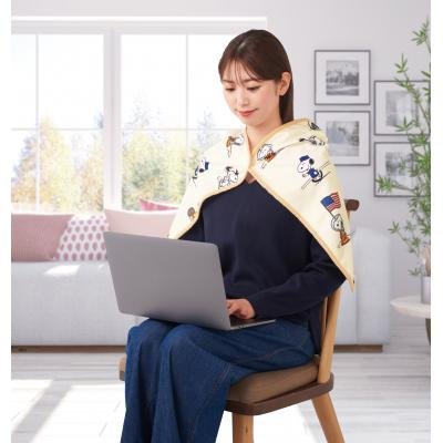 ファミリーキャラクター　スナップボタン付きブランケット