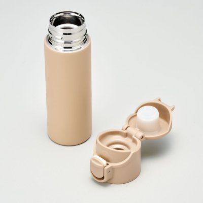 片手で飲めるワンタッチミニボトル140ml