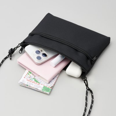 サコッシュ