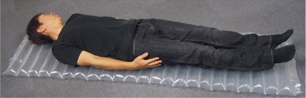 画像2: コンパクトエアーベッド(空気入れ付) CA-170 【48個以上送料無料】 (2)