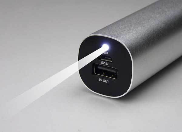 ブルートゥーススピーカー&モバイルバッテリー