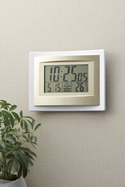 スタイリッシュ インテリア電波時計