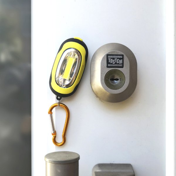 安全対策!カラビナ付きCOBライト