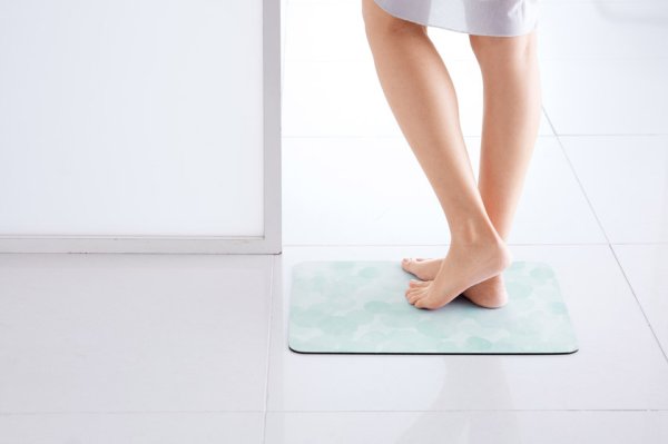 割れない!珪藻土ソフトバスマット