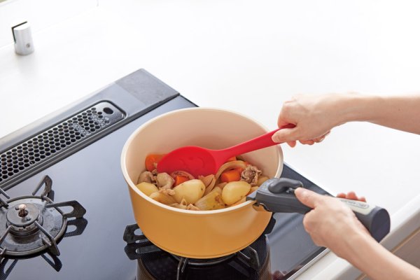 これは便利!シリコン調理スプーン