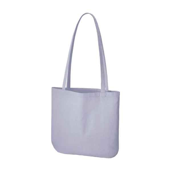 独特の霜降り調の生地は肌触りもやわらかく、名入れ映えするのに個性ある風合い。 春夏らしい爽やかなブルー、グレー、ベージュのカラーバリエーションにてご用意しております。  スタンダードな船底型の底マチは厚みのある荷物もスッキリ納める人気の形状です。  ※生地の特性上、表面に小さな糸の塊(ネップ)が生じます。予めご了承ください。    【商品名】 シャンブリックラウンドボトムバッグ     【商品管理番号】 TR-0938        【商品仕様】 サイズ本体/約390×360(mm)・持ち手/約20×760(mm)  素材コットン、ポリエステル     【名入れについて】 名入れサイズ:(250×250mm) 1色の場合   	100個	200個	500個	1000個以上 名入れ加工代	@185円	 @80円  @78円	お問い合わせください 名入れ版代	7000円 (税別)  *個々の袋入れは別途@35円になります     【商品在庫】         在庫は当店在庫およびメーカー定番在庫品で対応しておりますので一度在庫確認をお願いいたします          メール、お問い合わせ、電話でお問い合わせください     【ロット数】    100個 *ロット数未満も承ります      【納期】         名入れなし納期:3日〜          名入れあり納期:10〜14日       ※納期はおよその目安となります。ご注文数量やご注文の時期によっても変わる事があります。     【注意事項】       *お客様のご覧になられますパソコン機器及びモニタなどの違いまた室内、室外での撮影により      実際の商品素材の色と相違する場合もありますのでご了承下さい。      なお著しい色の相違は御座いませんのでご安心ください。     ■発注の場合、在庫数量及び名入れが有無がありますのでまずは【お問い合わせ】にて受付いたします。            仕様や数量の相談などの場合も【お問い合わせ】よりお気軽にお問い合わせください。            希望数量・納品先・希望納期・希望購入価格などお電話でも受付しています。        問合せ ご注文方法 ■インターネット・FAXにて24時間受け付けております。  E-mail: maeda@namaeire.ocnk.net  FAX:0725-53-4622  ■お電話でのお問合せ・ご注文は、 TEL 0725-53-4622 平日9:30〜18:30にて受付しております。  お急ぎの場合、携帯080-5343-9763 担当:前田迄ご連絡ください。     お見積について ■ノベルティグッズの取り扱いのため、希望数量・印刷加工方法・デザイン・希望納期・外装仕様(包装・のし・シール)などに応じて、販売価格は大きく変化します。  ■販売価格及び商品仕様の詳細は、【お問い合わせ】ボタンより内容をご入力いただき、当店でご案内する見積書でご確認下さい。     名入れ印刷加工 について ■名入れ加工方法は、樹脂製品・布製品・金属製品・革製品などご希望の商品により変化いたします。  ■名入れ加工の場合、本体価格とは別に、版代(1色ごと)と名入れ代(数量分)が別途料金がかかります。   販売価格については、見積書にて詳細をご確認ください。  ■フルカラー印刷対応品は、(転写プリント・インクジェットプリントなど)商品詳細ページに対応の可否について記載しておりますので、ご確認ください。  ■名入れ加工商品の納期については、通常10日〜3週間かかります。   時期に合わせ余裕をもってご計画いただけますと、単価も安くすることが可能です。  ■校正については、通常量産前に、レイアウト校正(画像校正)にて対応しておりますが、現物商品での試作・校正が必要な場合はお気軽にご相談ください。     ロット単位以下販売について ■販売価格は、ロット単位での価格で表示しております。  ■ロット単位以外の数量については、ロット割れ(梱包)手数料が発生する場合がありますので見積書にて詳細をご確認ください。     お支払いについて ■名入れオリジナル加工商品となる為、お支払いについては、工場での製作開始前に、銀行振込又は郵便振替で手続きをいただいております。ご入金確認後、製作開始となります。  ■お見積書・注文確認書及び請求書・注文請書の書面を発行させていただいており、請書の返信FAXをもって正式発注とさせていただきます。     デザインの作成 データ入稿 ■デザインデータ入稿先:maeda@namaeire.ocnk.net  ■デザインデータ作成ができないお客様、デザインについて、よくわからないお客様は、お気軽にご相談ください。  データ入稿でお困りの皆さんへ トレース・版下作成・ロゴやプリントデザインなど低価格でデータ作成承ります!  ■きれいな仕上がりの製品にするために、デザインデータ入稿頂く場合の注意事項  ●Adobe Illustrator でご入稿下さい。  ●文字化けの問題を防ぐために、データは必ず全てアウトライン化してお送り下さい。   一部でもアウトラインがとれていない場合、再送いただきますので、ご注意ください。  ●写真などの画像を配置した場合は、必ず同じフォルダ内に配置した元データも添付してZIPファイル等でお送りください。  ●色指定する場合は、DIC・PANETONEナンバーで特色指定して下さい。  ●商品の材質や色等により色目が変わる場合があります。  ●データをご送付頂く場合、メールで上記アドレス迄ご送付下さい。     送料・配送について ■名入れグッズなどオリジナル商品多数の取り扱いのため、送料については、配送先が1箇所の場合と複数の場合など条件が異なるケースが多く、個別見積書にて対応しております。  ■又、できるだけ送料込みのオールインワンセット価格にてお届けいたしますが、取扱商品より、加工取寄運賃が発生する場合もございますので、この点ご了承下さい。 (詳細は、各商品の各ページをご参照下さい)  ■時間指定便(ヤマトタイムサービス・佐川TOP便など)のご利用の場合は、別途実費をご負担いただきます。  ■北海道、沖縄県、離島及び一部地域については別途実費をご負担いただきます。  ■航空便・海外の場合は別途実費をご負担いただきます。     ***********************************   姉妹店と当店ブログ  ******************************* ギフト ・ 記念品 ・ 販促品 のことなら、小ロット から販売するギフトグッズ専門オンライン通販ショップ     ギフト通販 名前入れどっとこむ 本館 https://www.namaeire.com/       ノベルティ・記念品・名入れグッズの専門店      名入れノベルティ通販 名前入れどっとこむ https://namaeire.ocnk.net/      ノベルティやギフト商品のエピソードや好評をいただいているグッズたち等を紹介しています。         名入れノベルティの色々な物語 http://ameblo.jp/namaeire/  ****************************************************************************************        ギフト ・ 記念品 ・ 販促品 のことなら、小ロット から販売するギフトグッズ専門オンライン通販ショップ  名前入れどっとこむのご紹介  【名前入れどっとこむ】では、ノベルティ・販促品・粗品・記念品を揃えております。       ノベルティ・記念品のおけるプロがお客様のニーズに応えた、商品のご提案をすることも可能ですので、お気軽にお問い合わせください。      もちろん名入れ無しでも対応可能です  【ビジネス向け】      展示会配布用、ご成約記念品、企業PR、営業販促、表彰記念品、創立・設立記念品、年末年始あいさつ、イベントグッズ      【飲食店向け】      名入れ皿、名入れグラス、名入れ湯呑、名入れ箸、名入れ灰皿      【教育機関向け】      卒業・卒園記念品、表彰記念品、オープンキャンパス配布用、卒団記念品         【個人様向け】      結婚・出産記念品、ホールインワン記念品、同人グッズ作成      幅広い商品ラインナップで、様々なお客様のニーズにお応えしております。  関連キーワード  こだわりの名前入れどっとこむ 本館は食品・ スイーツ、調味料を取り揃えました。内祝い、法事、お祝い、お手土産にご利用ください。ご自宅用のこだわりセットもおざいます。美味しい麺ギフト,フード食品ギフト,内祝い,結婚内祝い,引き出物,お菓子,スイーツ,産地直送品,シャンブリックラウンドボトムバッグ