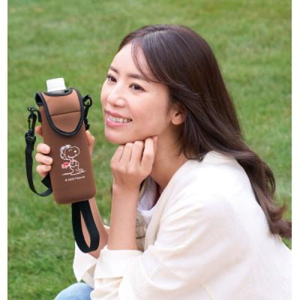 ファミリーキャラクター　おさんぽペットボトルホルダー