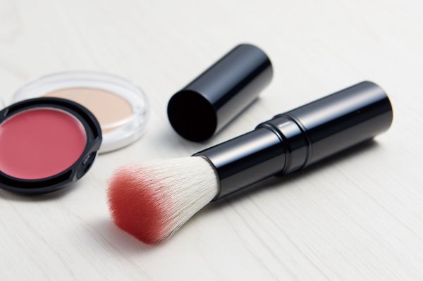 画像2: 熊野化粧筆　筆の心　モバイルチークブラシ (2)